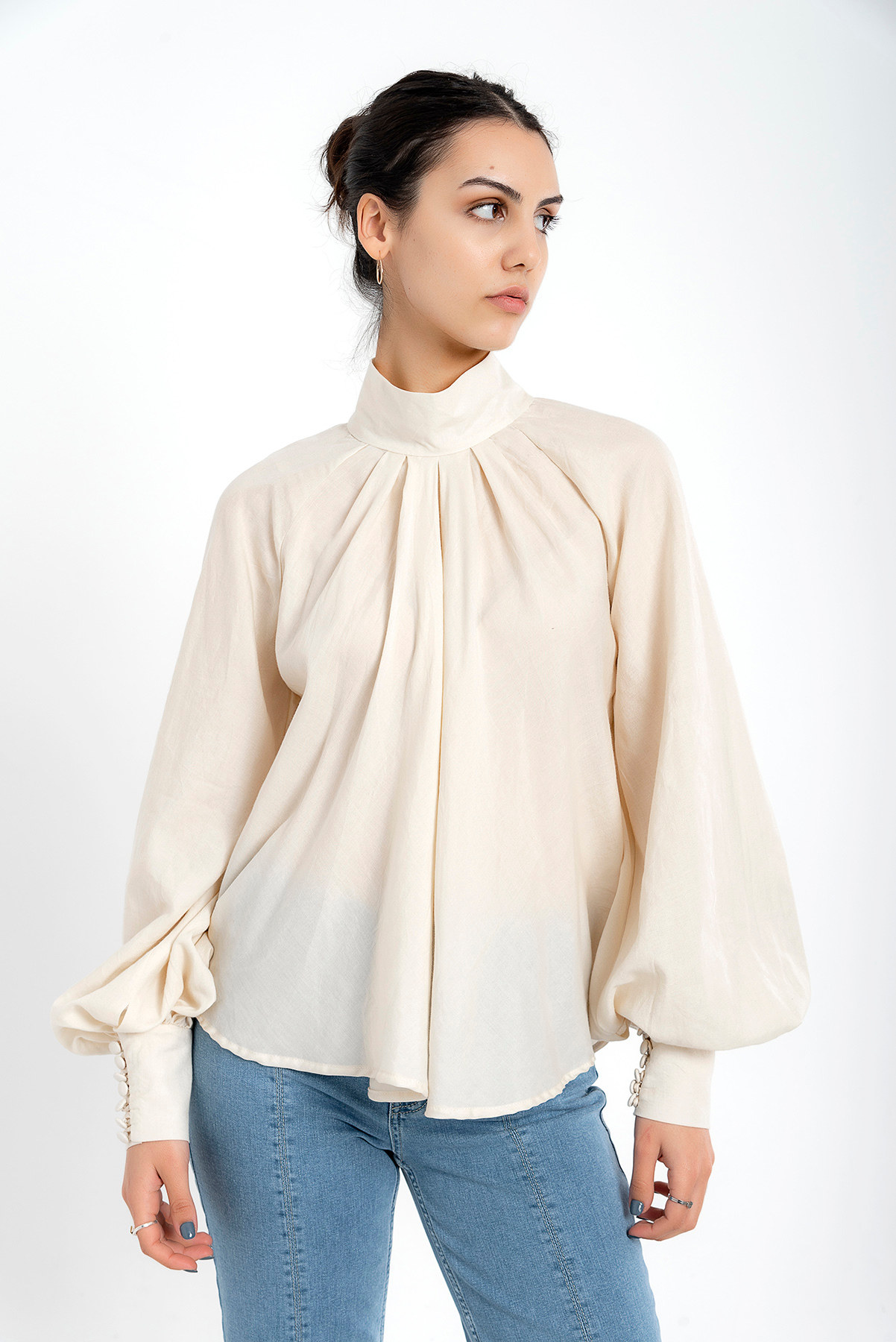 Vibrato Summer Silk Blouse